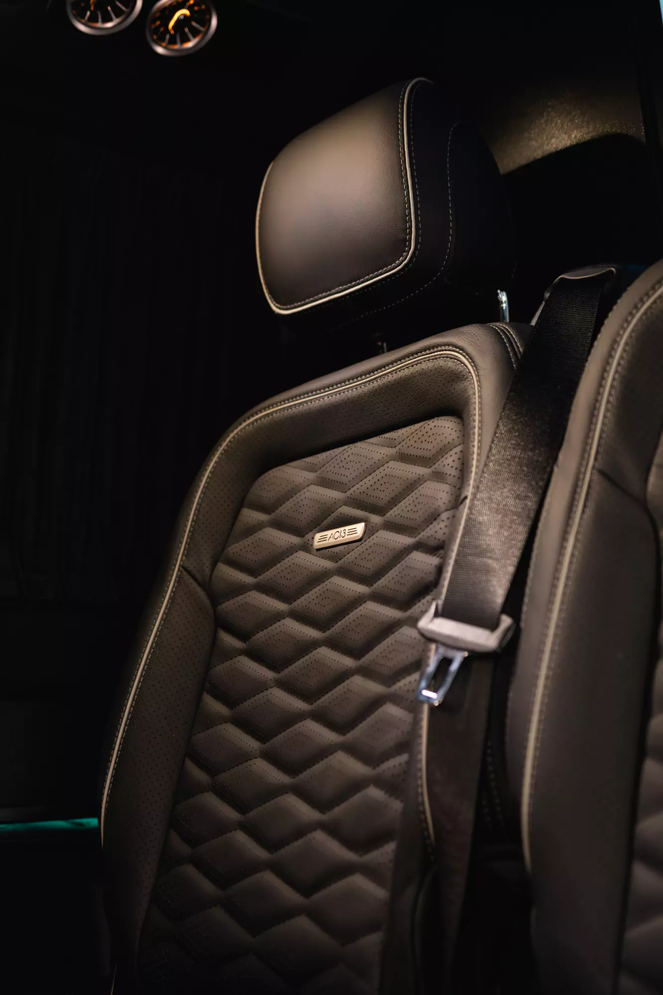 v-class harlequin seat stitch pattern